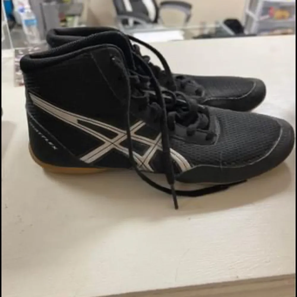 ASICS deadlift shoes